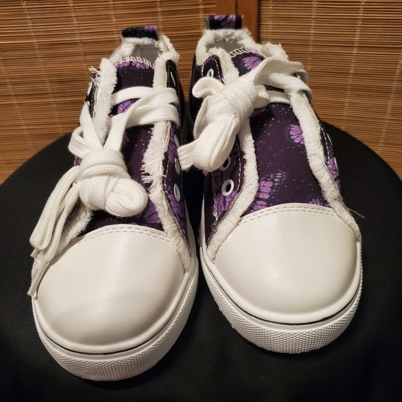 Purple butterfly canvas sneakers - Picture 2 of 4